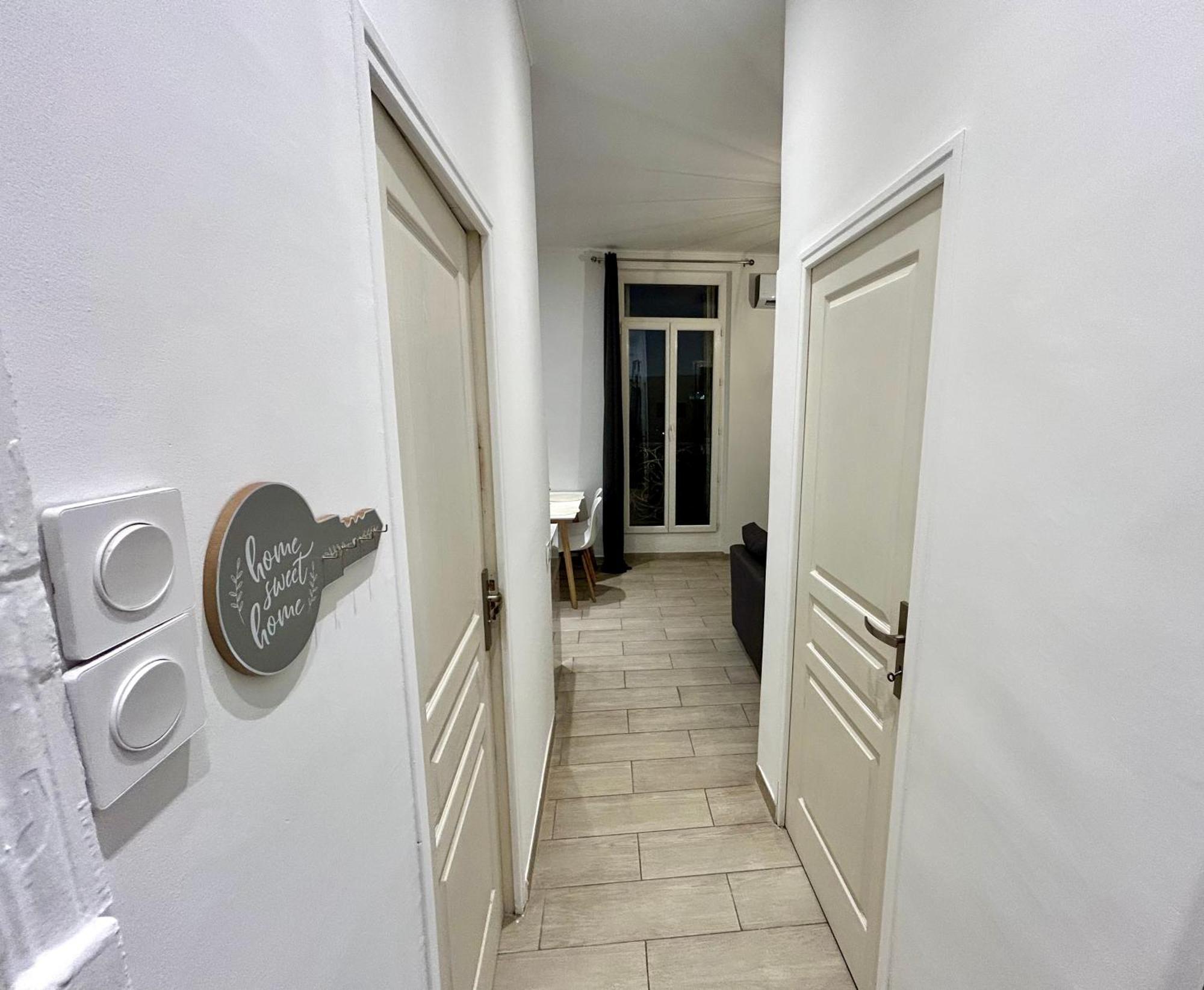 Lumineux 2 Pieces - Centre-Ville Climatise - Netflix Prime Canal - Bien Place Marseille Bagian luar foto